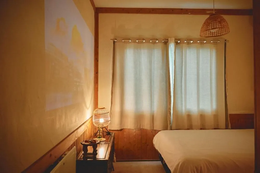 Hotel Jeju Hadoya Beer N Bed