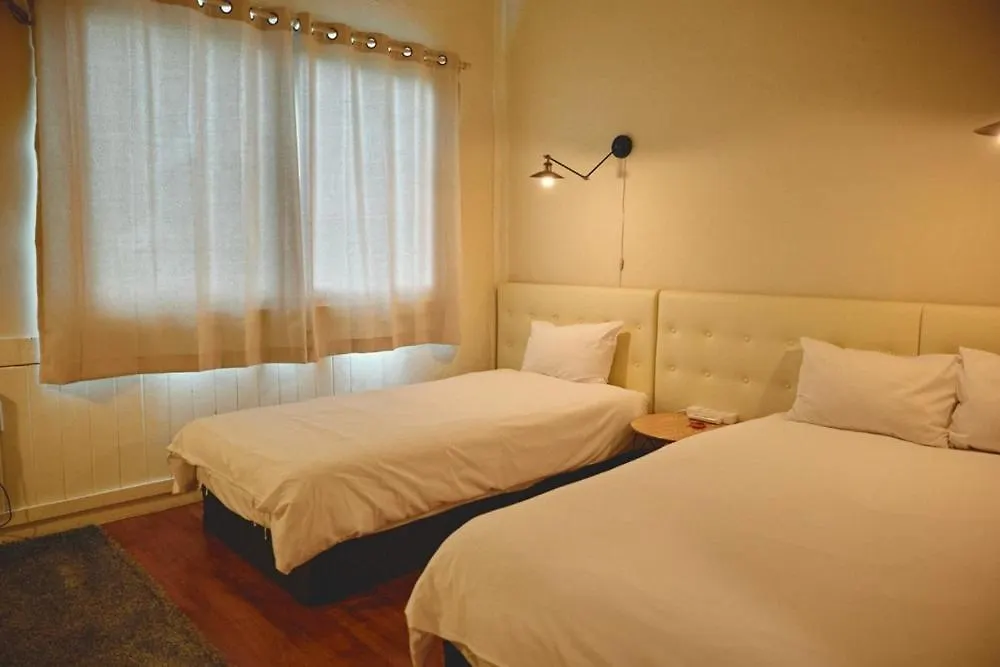 Affittacamere Hotel Jeju Hadoya Beer N Bed